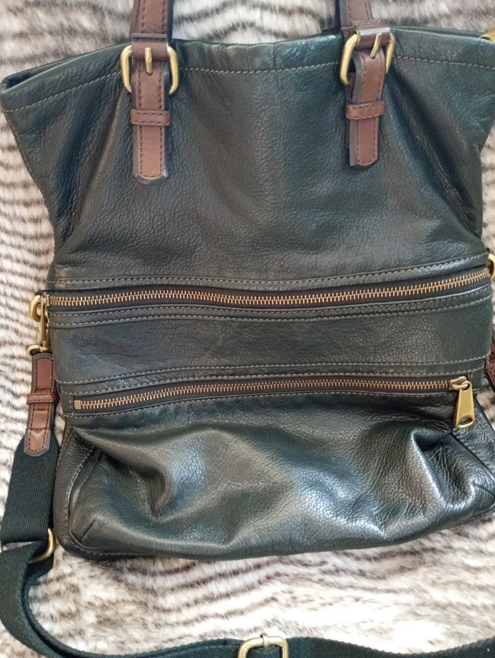 Fossil | Black Leather Large Slouchy Explorer Tote with Brass Logo Plaque - Picture 2 of 14